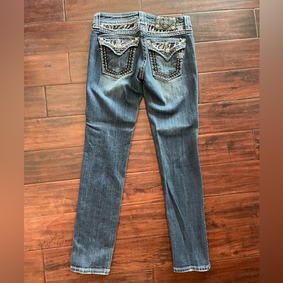 Miss Me Skinny Leg 28 - Picture 3 of 4